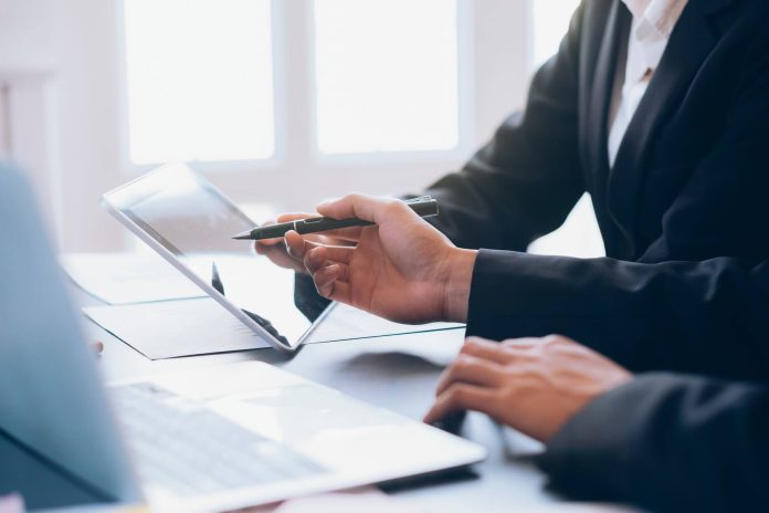 REGISTRIRANI in LICENCIRANI upravljavci alternativnih investicijskih skladov (AIS)